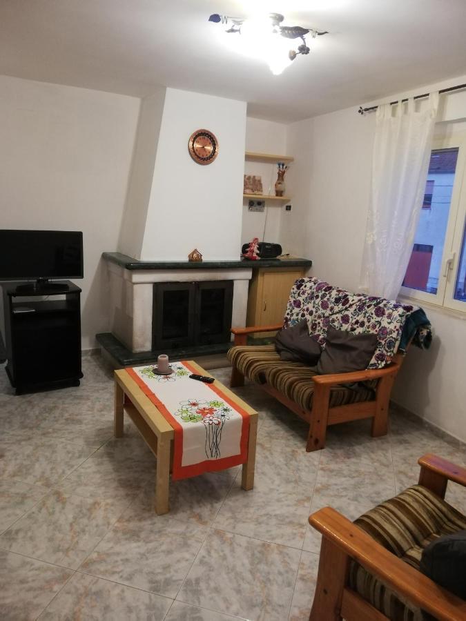 Cif Apartment 3 Pastena  エクステリア 写真